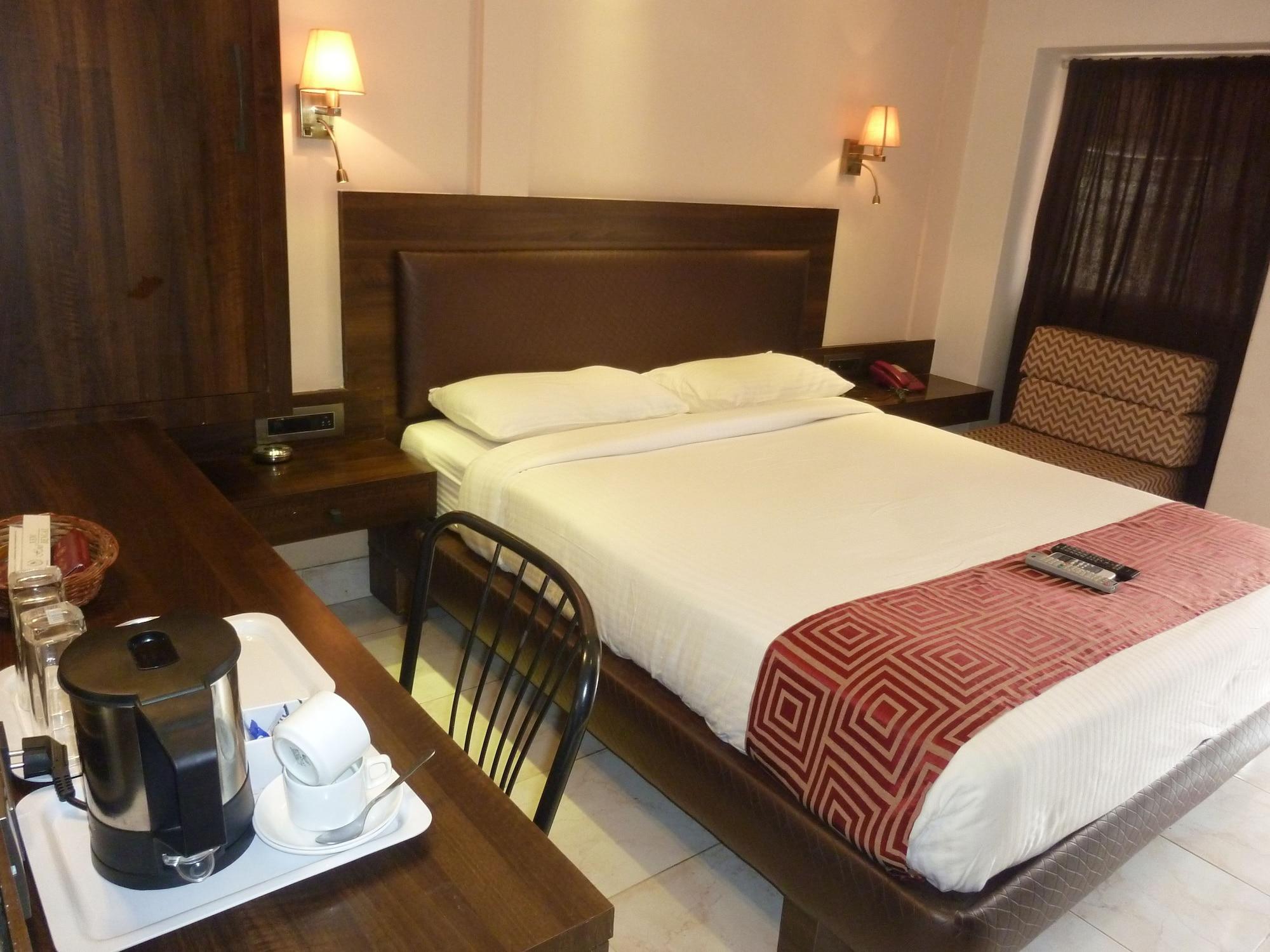 Hotel New Bengal Мумбай Екстериор снимка