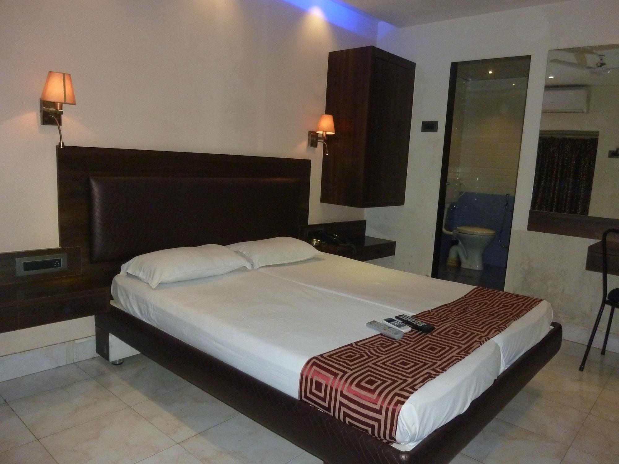 Hotel New Bengal Мумбай Екстериор снимка