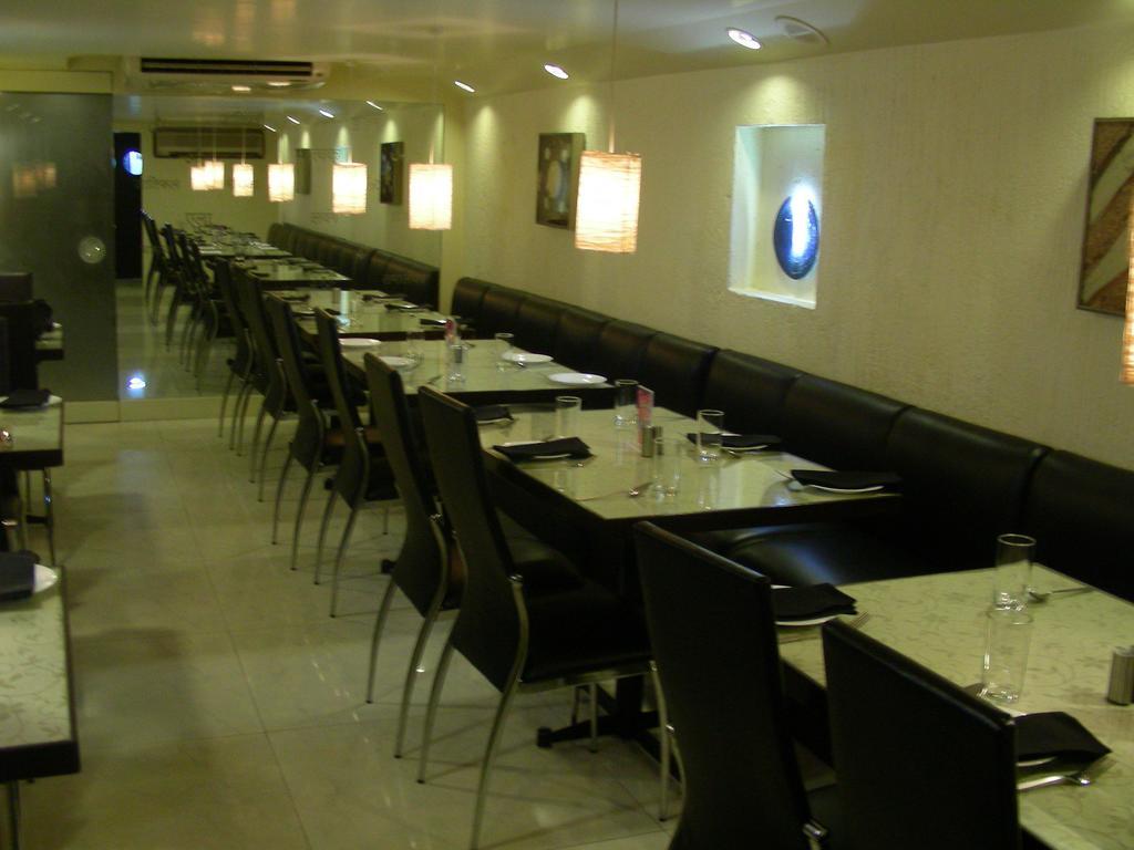 Hotel New Bengal Мумбай Екстериор снимка
