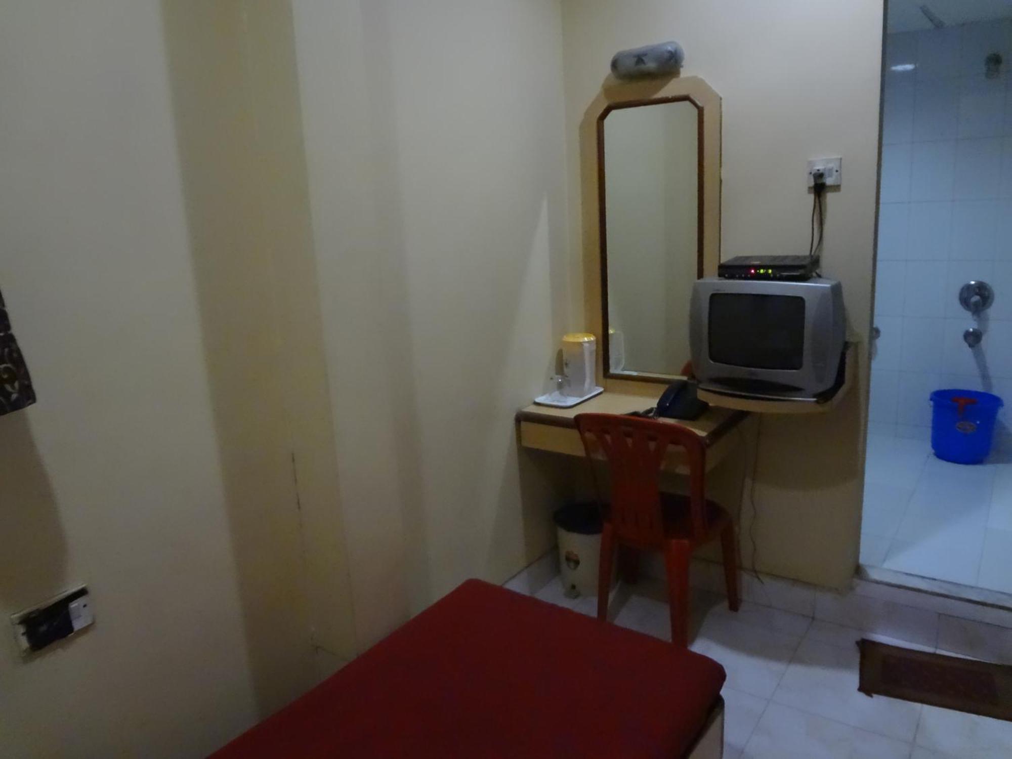 Hotel New Bengal Мумбай Екстериор снимка
