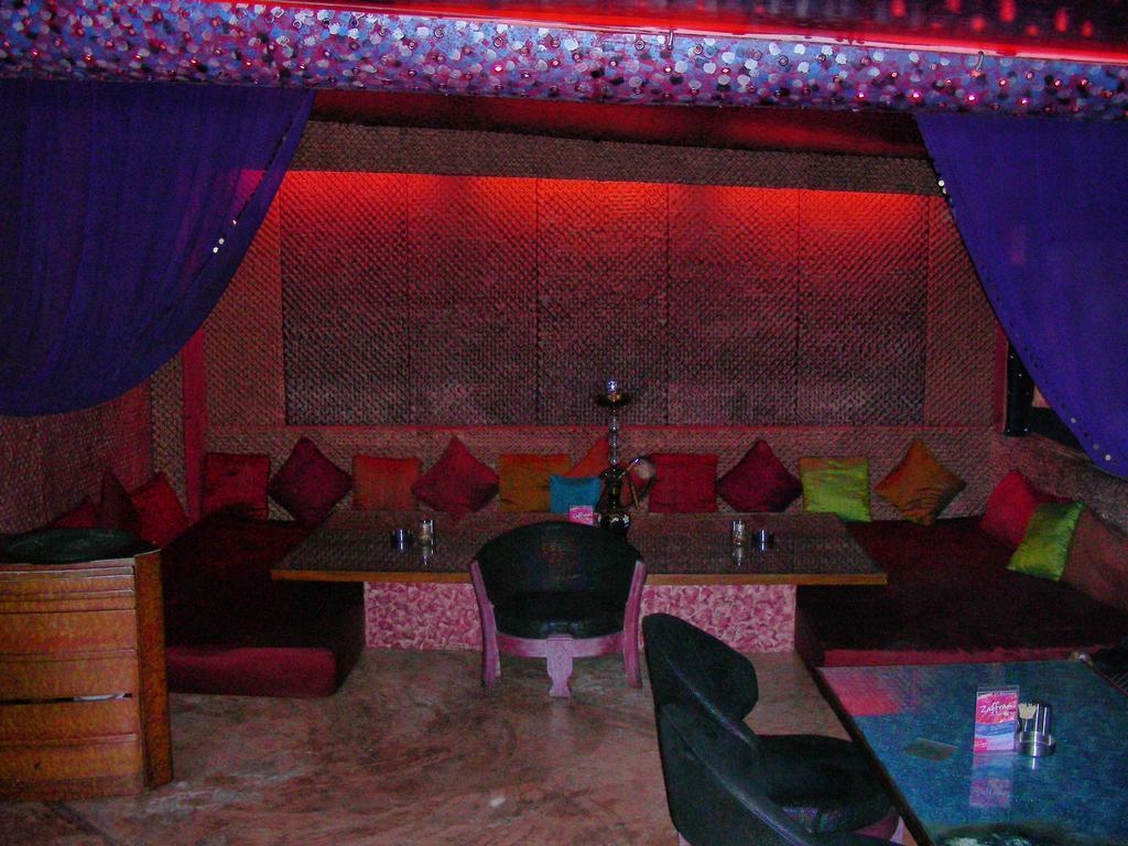 Hotel New Bengal Мумбай Ресторант снимка