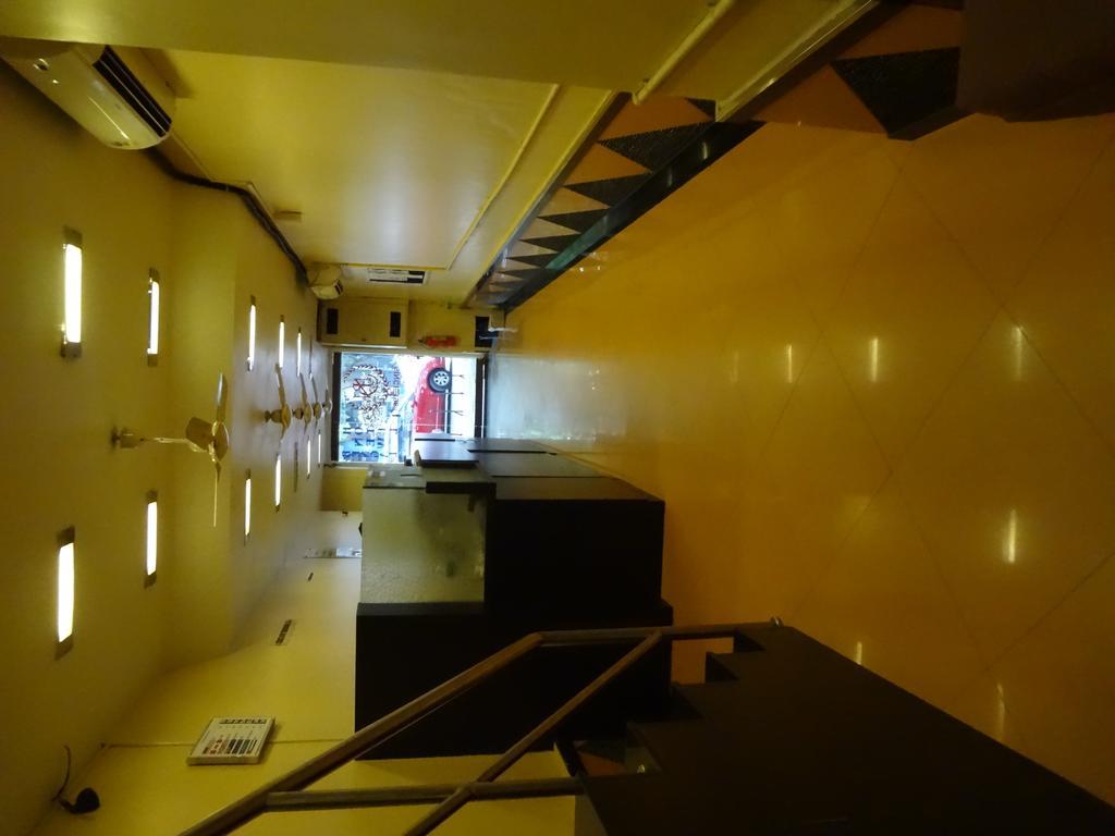 Hotel New Bengal Мумбай Екстериор снимка