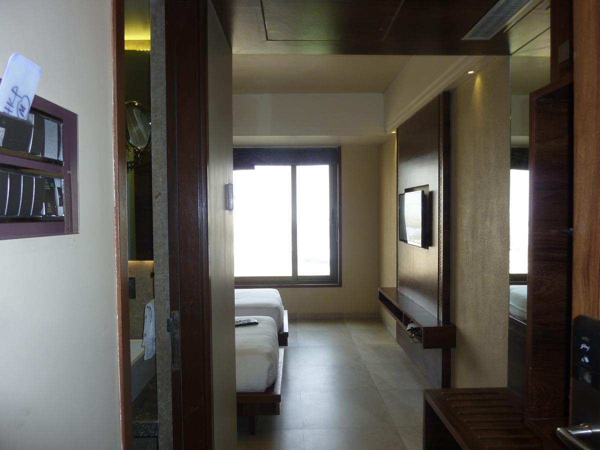 Hotel New Bengal Мумбай Екстериор снимка