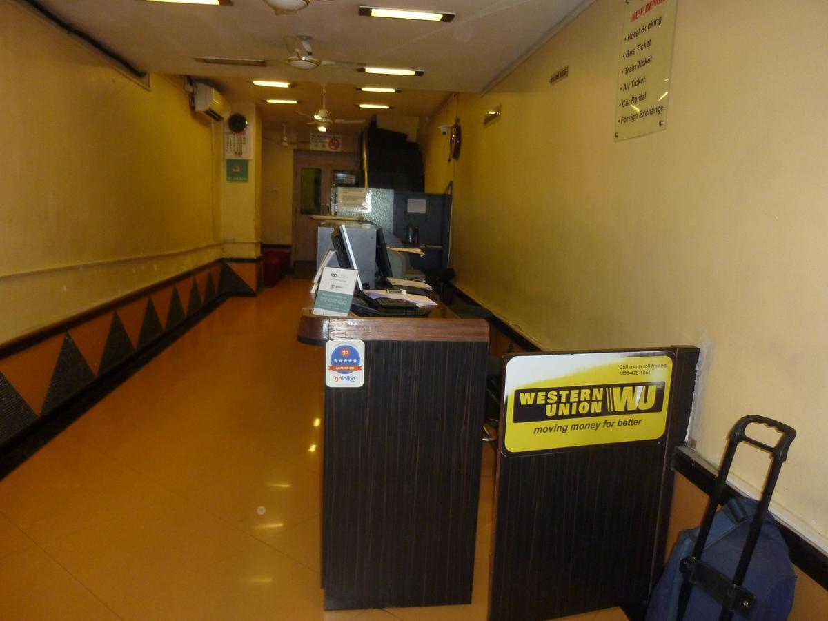 Hotel New Bengal Мумбай Екстериор снимка